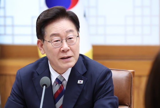 화합 당부한 이 대통령, 19일 <b>김민석</b>·정청래·송영길과 만찬