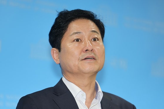 <b>김영배</b>, <b>오세훈</b>과 오찬<b>회동</b>…용산공원·그린벨트 등 이견 재확인