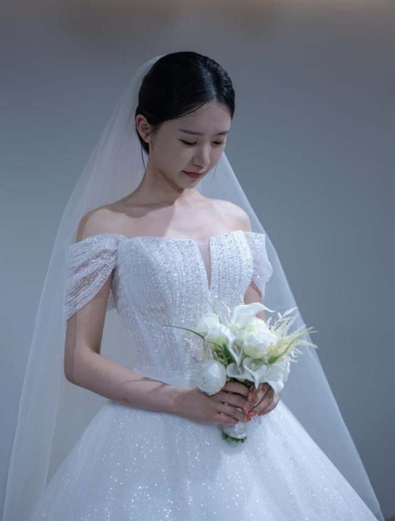<b>송하예</b>, 깜짝 <b>결혼</b> 발표 "꿈 함께 꾸고픈 사람 생겨"