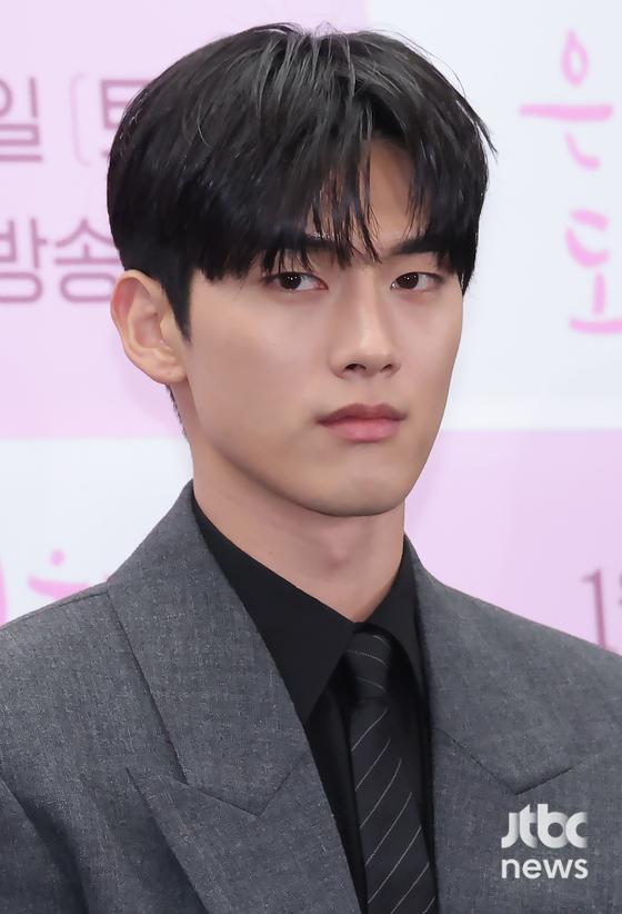 <b>홍민기</b> 측 “전 여친 사문서 위조·<b>스토킹</b> 등으로 <b>고소</b>”