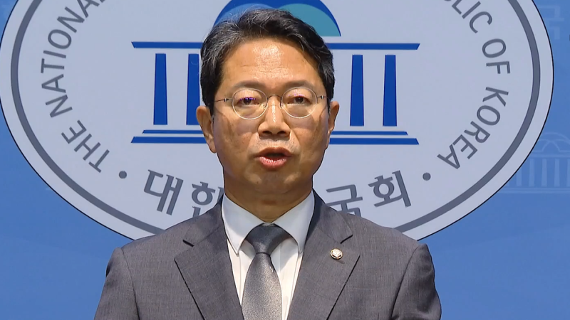 "대통령 회견 보며 결심 굳혀"…<b>김승원</b>, 결국 <b>자진 사퇴</b>