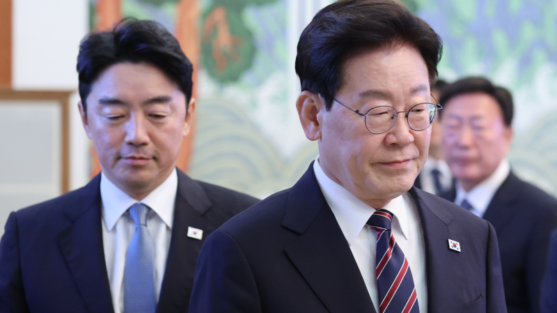 <b>강훈식</b>, 이 대통령에게 사의 표명..."인사 등 종합적 책임 차원"