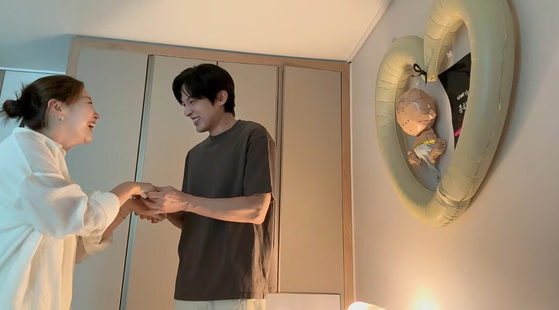 김가은 윤선우 결혼 1년 만에 임신 발표 아기천사 찾아와