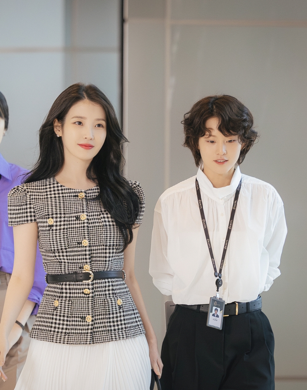 "우리는 한 팀!" 아이유 와 이연, 변우석과 유수빈 (21세기 대군부인)