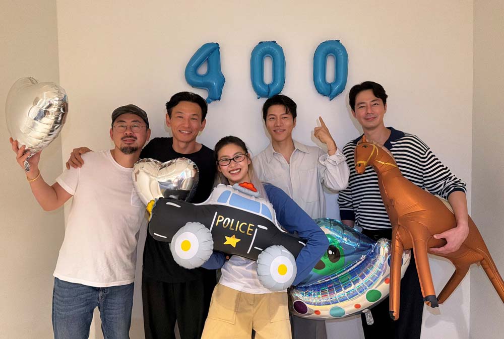 "3몰리밖에 남지 않았지만...." 나홍진 감독 '<b>호프</b>' <b>400만 돌파</b>