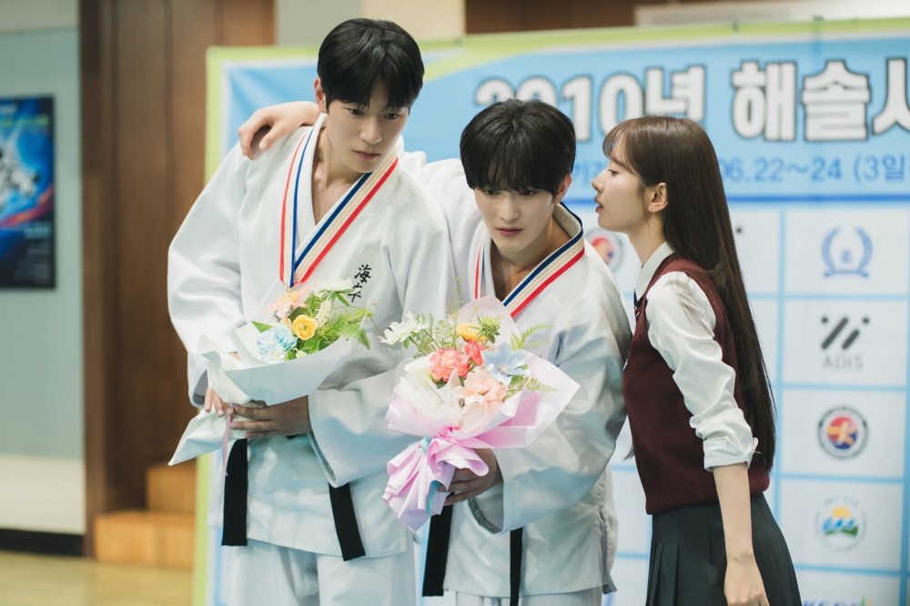 "타임슬립+바디체인지" 드라마 '너어게 <b>다이브</b>' 26일 첫 방송