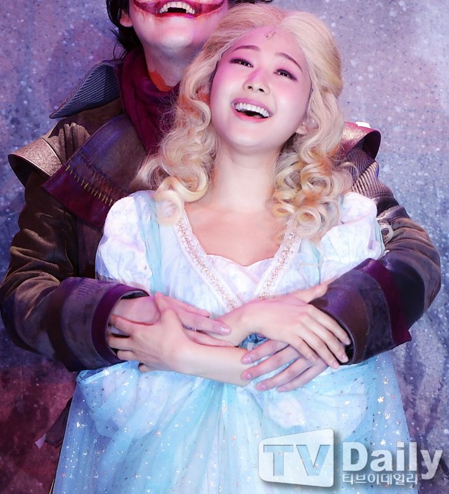 <b>배우</b> <b>이수빈</b>, 기습 결혼 발표 [입장전문]