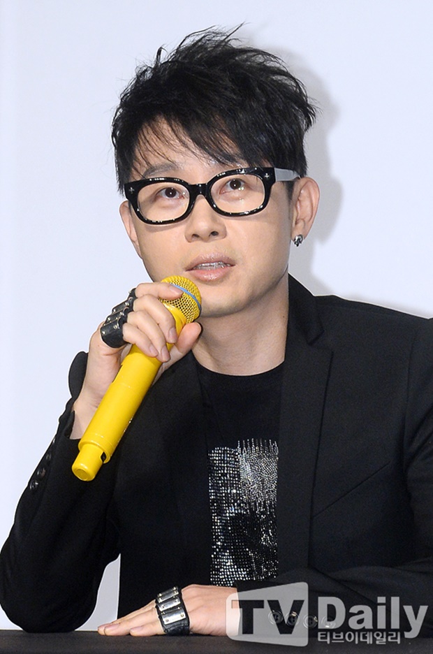 이승환, <b>만화가</b> <b>윤서인</b> 고소 "모욕 및 명예훼손 혐의"