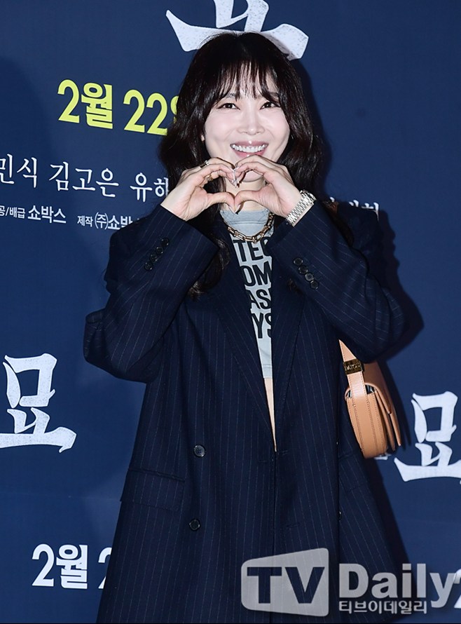 "혼인신고까지" <b>오윤아</b>, 현 <b>남편</b>과 <b>재혼</b>한 까닭 [종합]