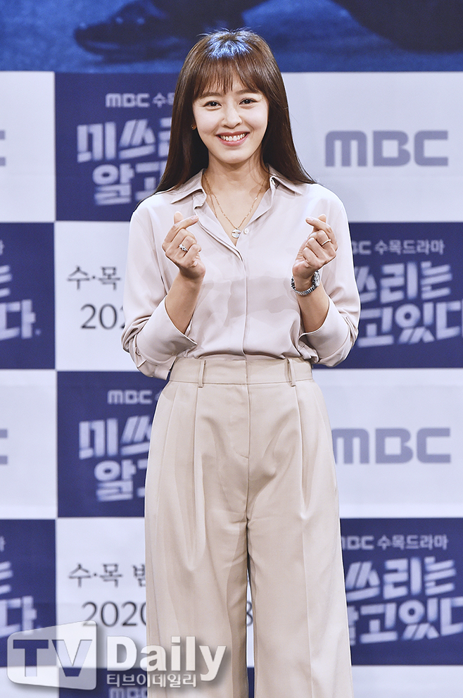 강성연, 이혼의 아픔 딛고 일어났다…<b>재혼</b> 후 찾은 새 삶 [이슈&톡]
