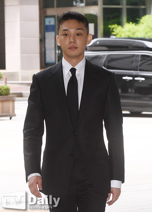 '복귀설' 유아인·'활동 재개' 김수현·'정치 논란' 이수지·'SNS 기행' 고...