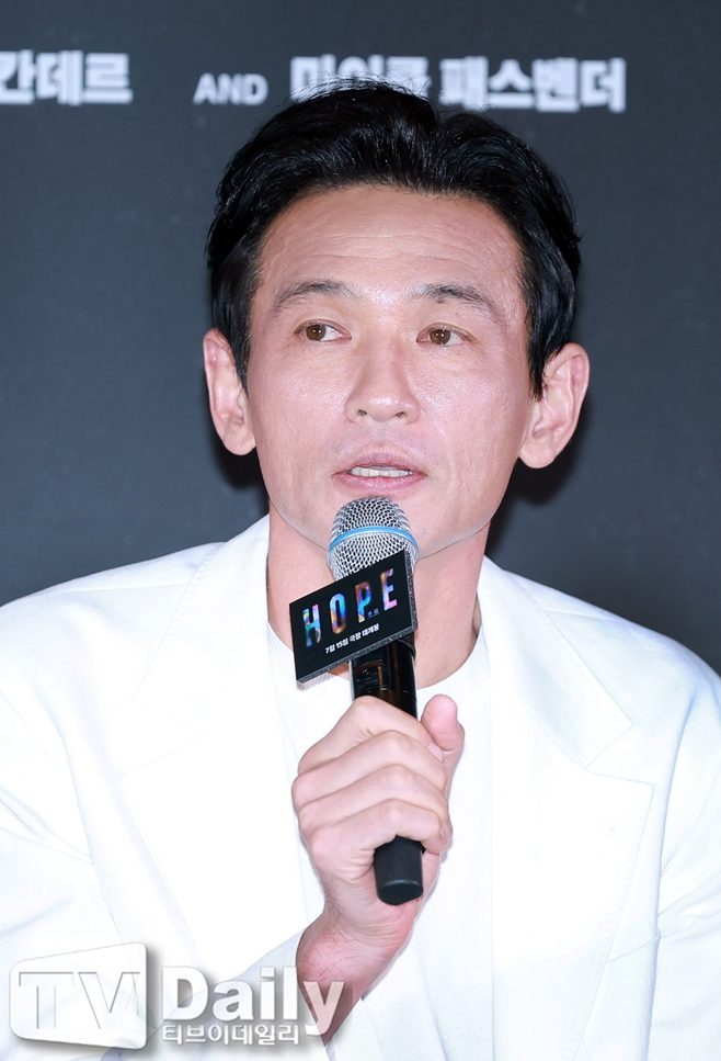 '사생활 논란' 황정민·'이혼' <b>고지용</b>·'결혼' 문근영 [위클리⧗피플]