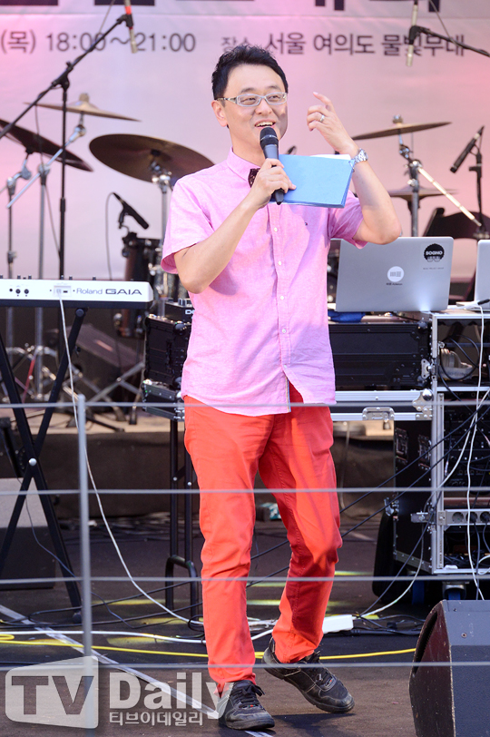 前 개그맨 <b>권영찬</b>, 김수현 명예훼손 <b>검찰 송치</b>