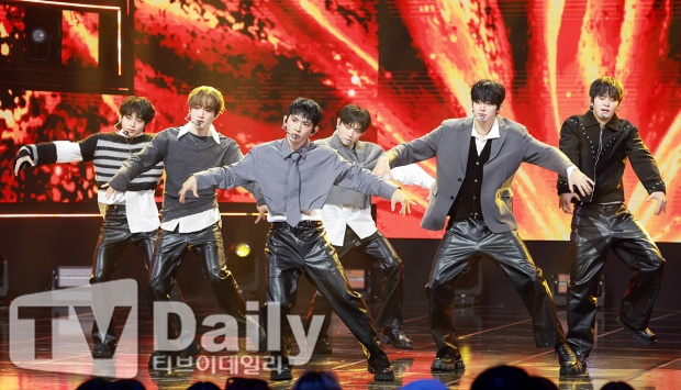 <b>템페스트</b>, 멤버 혁 입대·LEW 계약 종료 "<b>그룹 활동 중단</b>, 개인 <b>활동</b> 집...