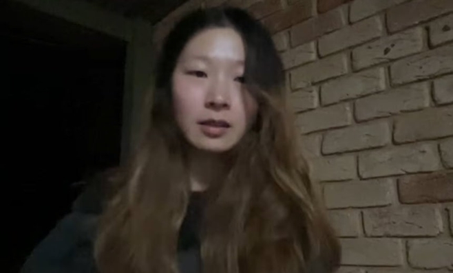 配信画面に映る旅行YouTuberのキルパダク