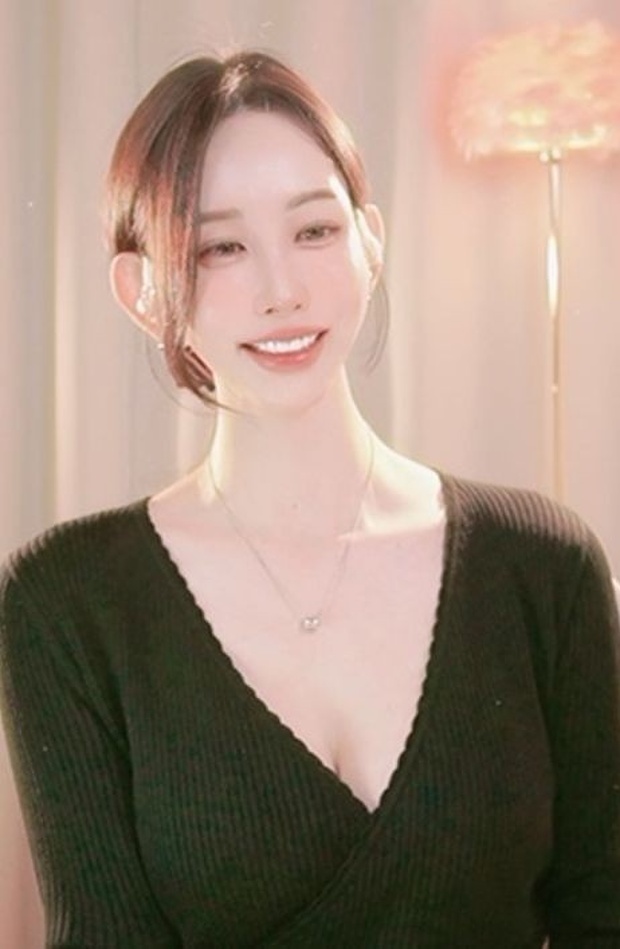 '<b>김현중 혼외자</b> 양육' 시유, 아들 근황 공개 "인기 많고 <b>학생회장</b>까지"