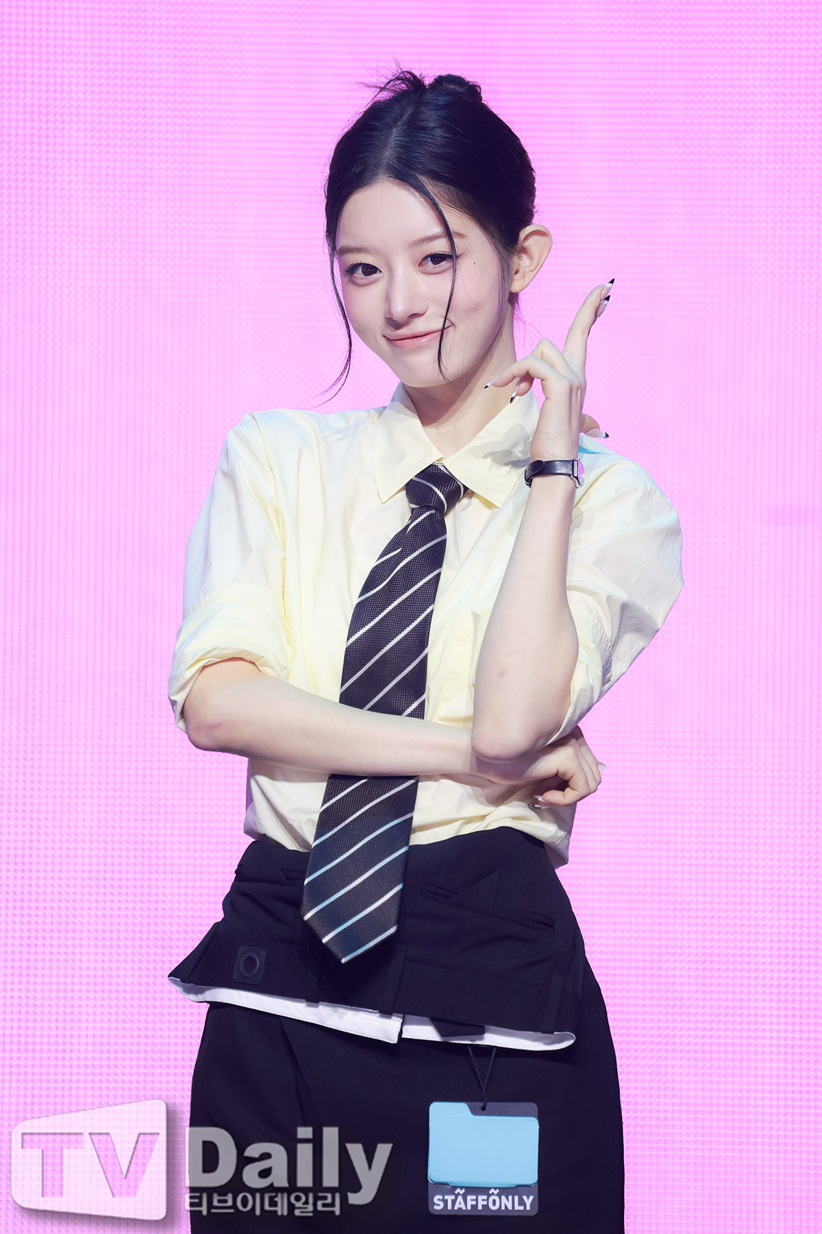 [TD포토] <b>아일릿</b> 민주 '<b>체포하겠어</b>~'