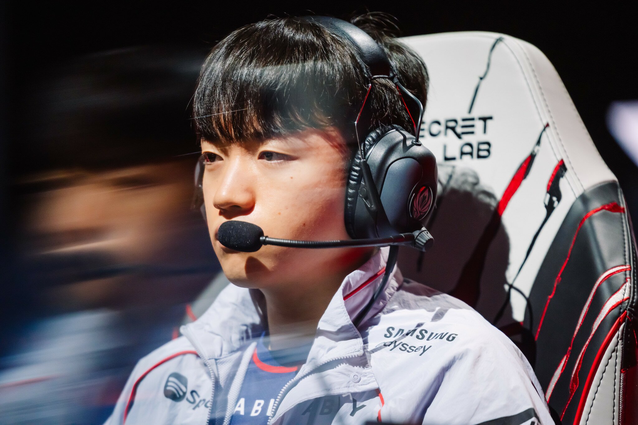 [MSI] 1세트부터 압도적인 체급 보여준 T1, KC전 1:0