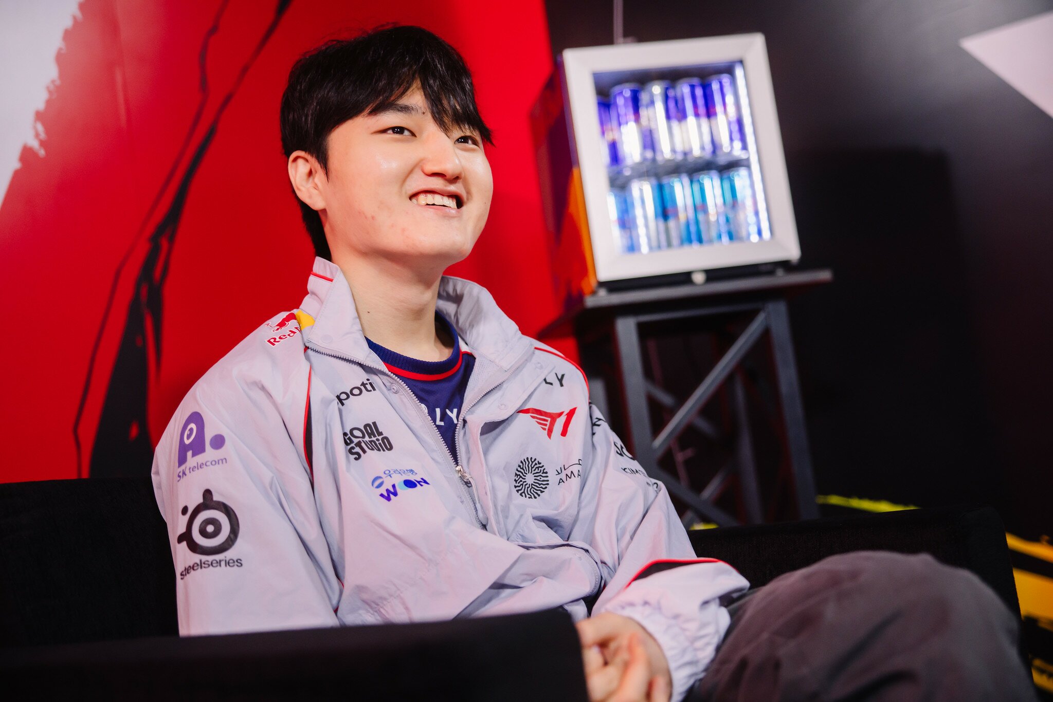 [MSI] '페이즈-케리아' 맹활약한 T1, KC 3:0 셧아웃...최종진출전으로