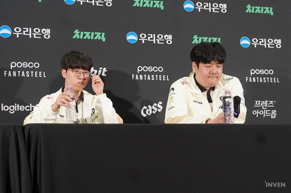 [LCK 로드쇼] 밴픽부터 인게임 문제 밝힌 <b>젠지</b> 유상욱 감독