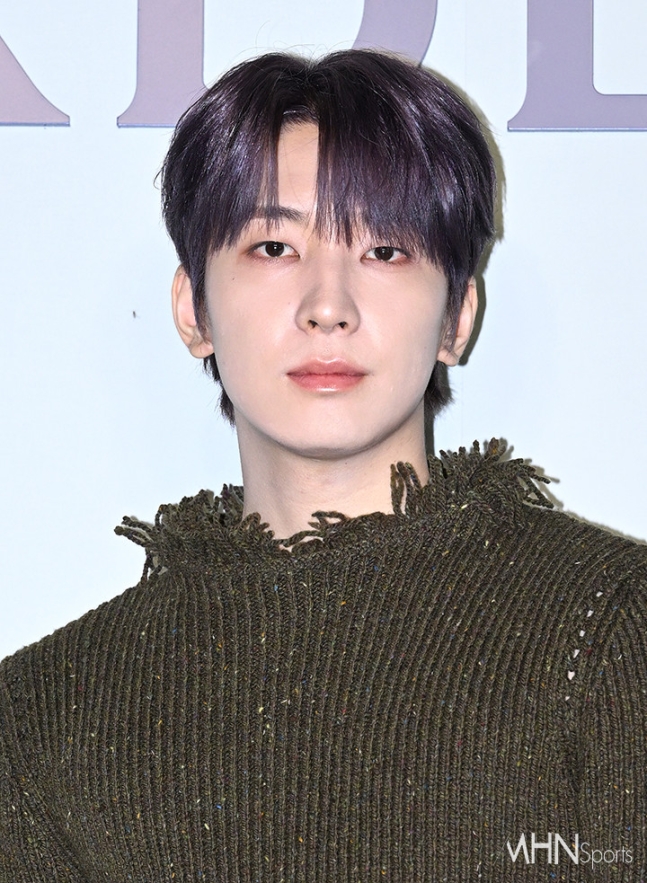 행사장 속 원우님의 가을느낌 패션