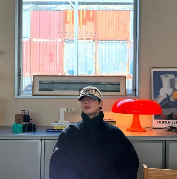 틈틈히 인스타 사진으로 근황을 알려주는 은우님