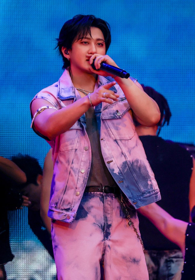 스트레이 키즈, 파리를 뒤흔든 12만 떼창…K팝 역사를 새로 쓰다 | 인스티즈