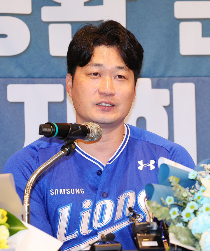 떠나는 '끝판왕'의 눈물…<b>오승환</b> "<b>후반</b> 한 경기라도 <b>등판</b>, 550세이브 목...