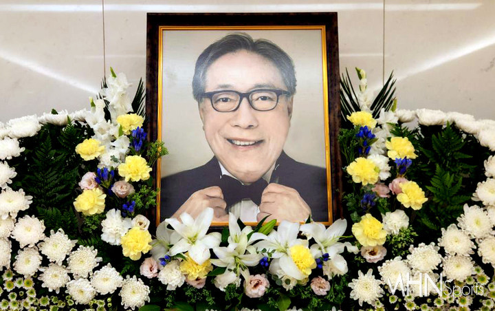여전히 그리운 '영화계 큰 별'...故<b>변희봉</b>, 어느덧 <b>2주기</b> "고목나무에 꽃...