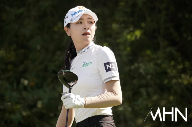 "첫 우승했던 골프장~" <b>이가영</b>, 버디 8개 몰아치고 <b>선두</b> 출발..장수연 2...