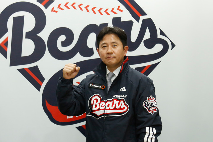 <b>두산</b>, '감독급' <b>코치진</b> 완성... 홍원기 수석·손시헌 QC <b>김원형호</b> 보좌