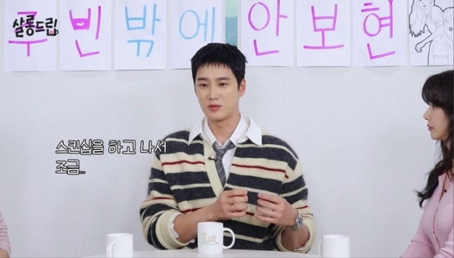 インタビューで詳しく説明する安宝현