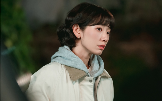 《臥底洪小姐》朴信惠精湛演技掀熱度飆升：收視亮眼話題度再攀高峰