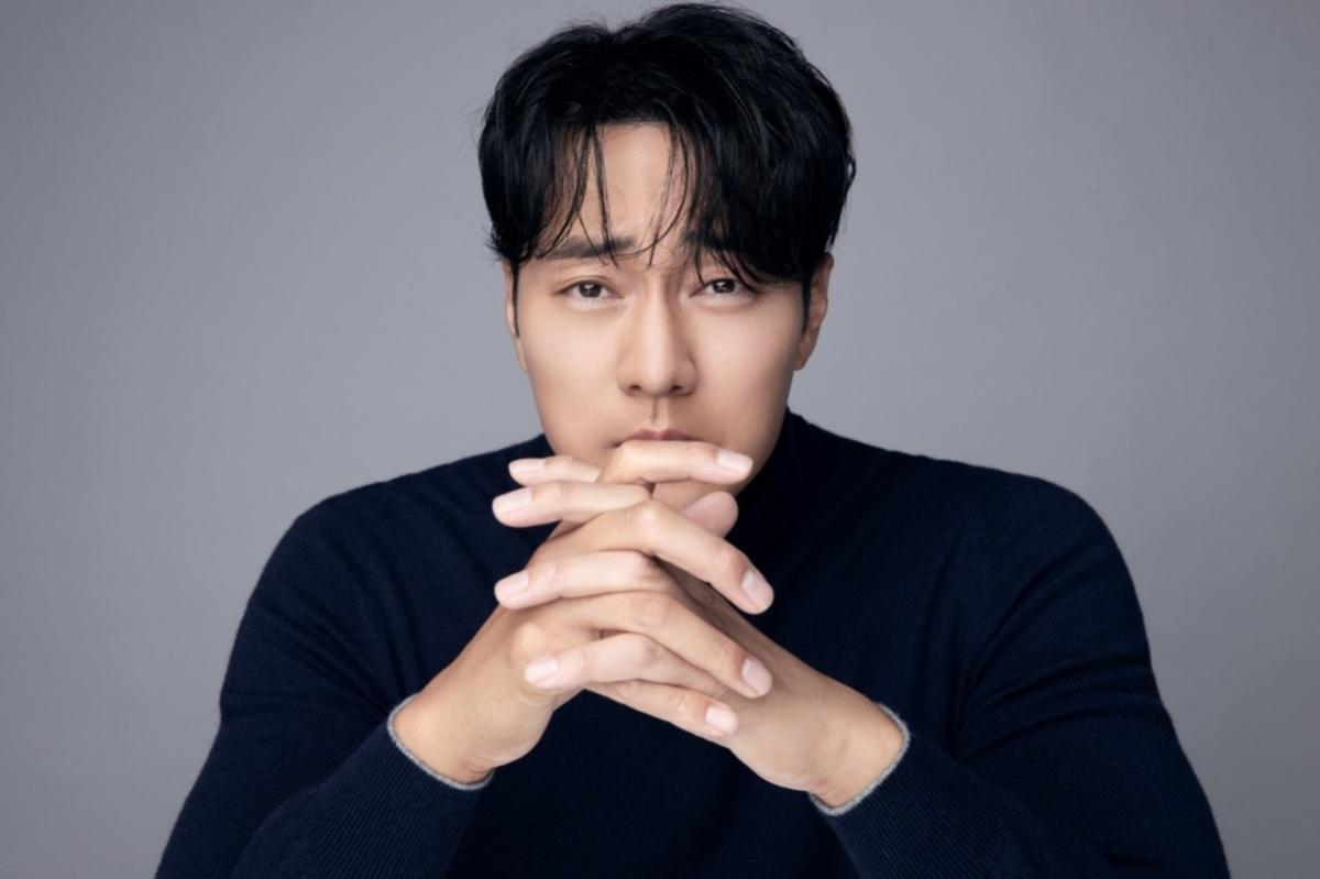 '김부장' 소지섭, '딸바보' 아빠 됐다...딸 잃고 '흑화'해 파격 액션 선보
