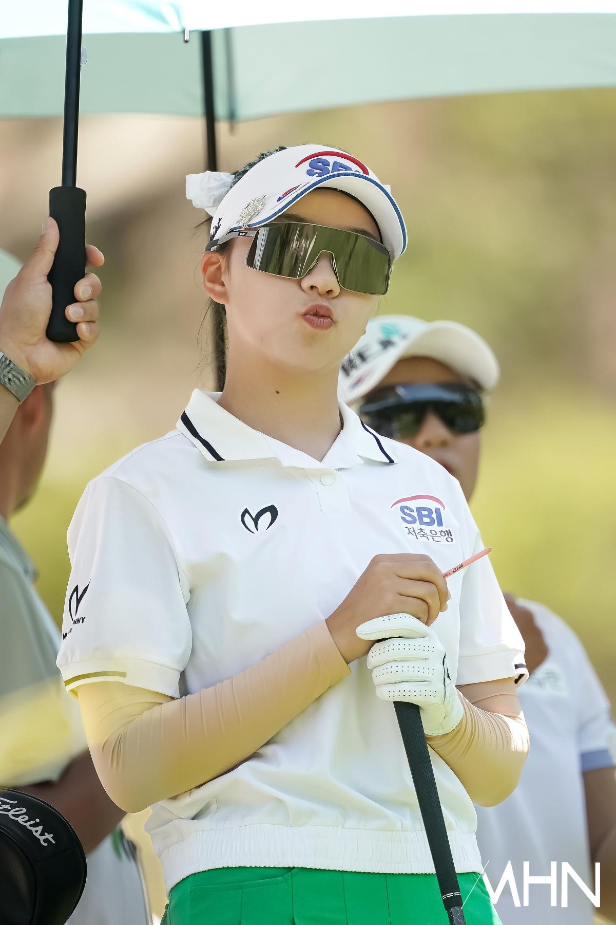 [mhn포토] <b>강민진</b>, 루키 자신감 업