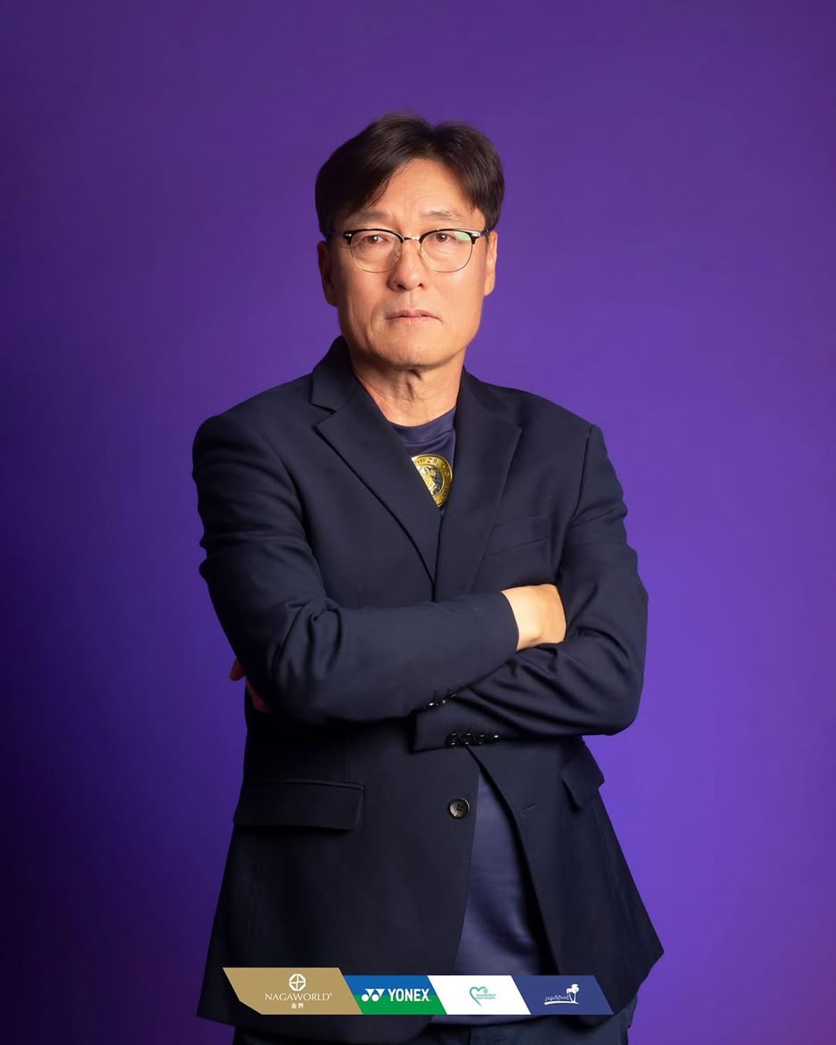 홍명보 이어 이임생도 韓 떠났다.대한축구협회 청문회 추진 속 캄보디아 프로팀 기술이사 부임