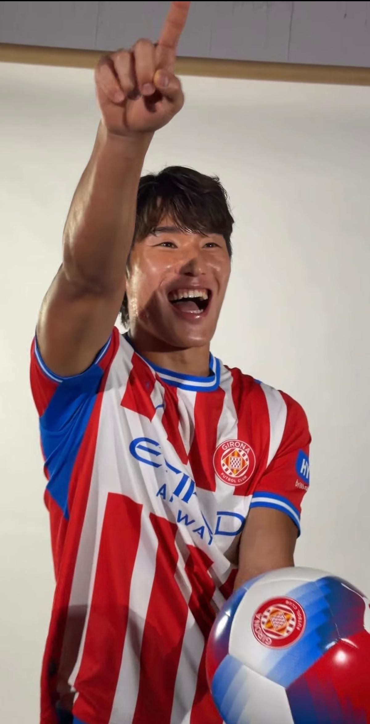 "레인저스의 자산 될 <b>선수</b>" 韓 <b>축구</b> 기대감 폭발! '대형 유망주' <b>김민수</b>...
