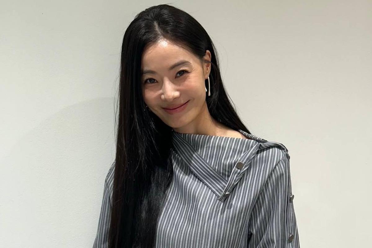 <b>생선구이집</b> 개업...유명 女 배우, 연기 대신 식당 <b>사장</b>님 변신→"아이 키...