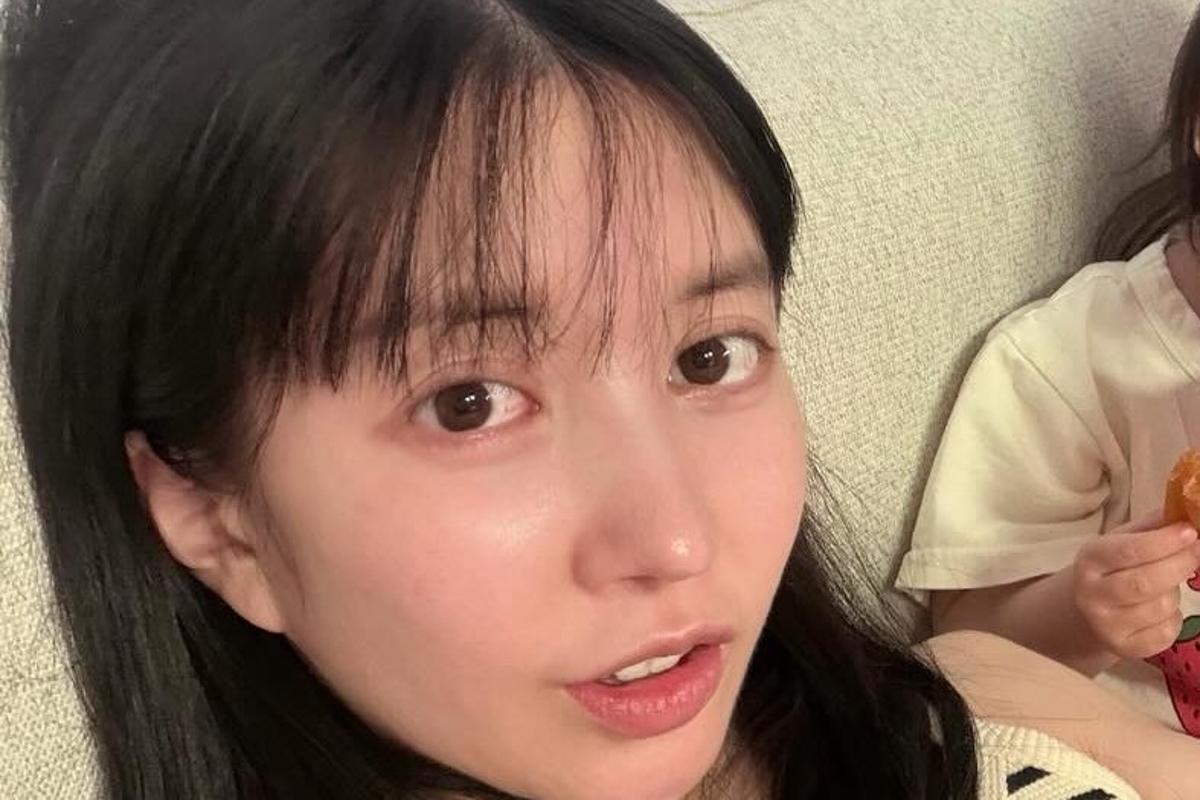 自宅で撮影した近影を公開したアヤネ