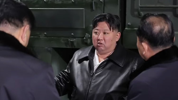 <b>김정은</b> "<b>대한민국</b>은 우리의 <b>주적</b>…전쟁 피할 생각 전혀 없어"