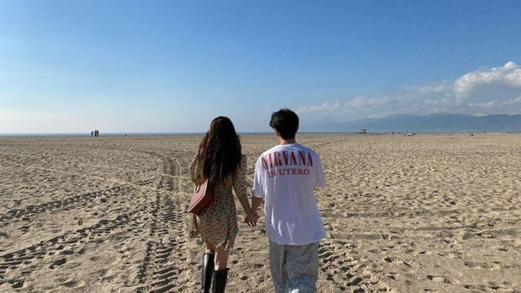 현아·용준형 공개 열애…소속사 "사적인 일에 관여 안 해"