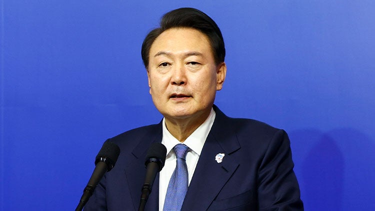 尹<b>대통령</b>, <b>민생토론회 불참</b>…"감기 기운 때문"