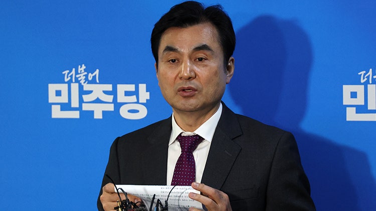<b>민주</b>, <b>도봉갑</b> <b>안귀령</b>·홍성예산 양승조·수영 유동철 전략공천