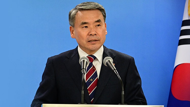 <b>이종섭</b>, 총선 전 자진 <b>귀국</b>…<b>공수처</b>에 '소환하라' 압박