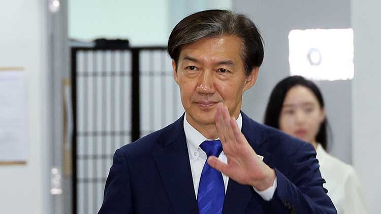 조국, 당<b>대표</b> 연임 <b>도전</b>…"尹 검찰독재정권 조기 종식 위해 싸울 것"