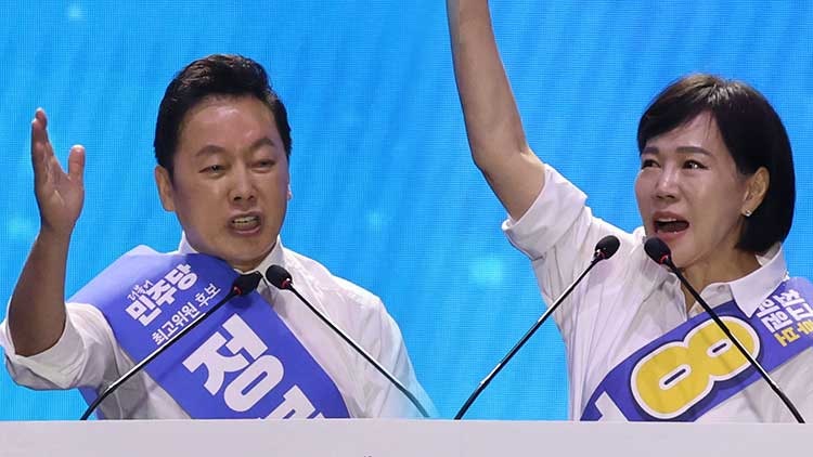 '명팔이 논란' <b>정봉주</b> "호가호위 방치 안돼"…전현희 "제가 사과해야 하나"