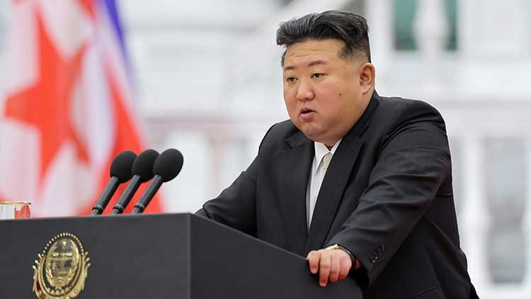 <b>김정은</b> "<b>핵무기 기하급수적</b> 확대, 흔들림없이 추진할 것"