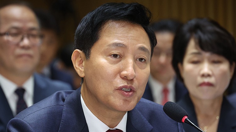 <b>오세훈</b> "<b>한강버스</b> 순조롭게 진행…내년 봄 판가름 날 것"