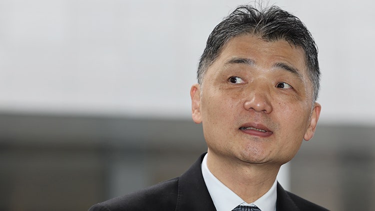 <b>카카오 김범수</b> 보석 이후 첫 재판…“재판에 성실히 임하겠다”