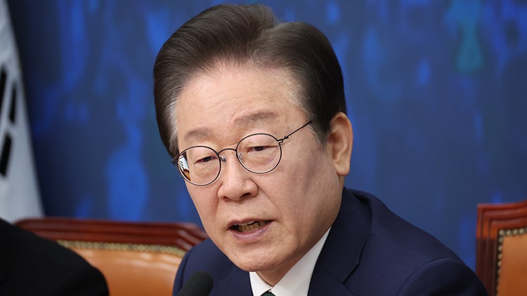 檢, '경기도 <b>법카 유용</b>' <b>이재명</b> 기소…"1억653만원 사적 사용"
